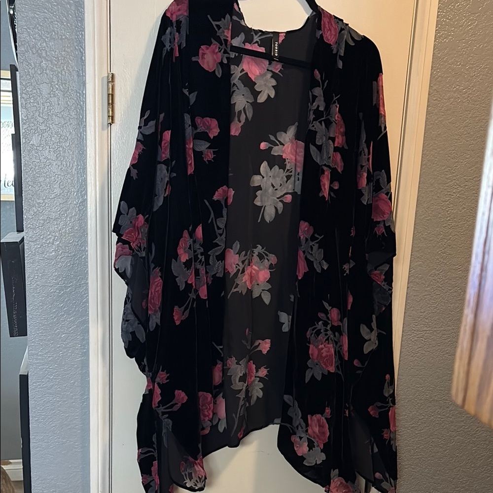 Torrid Black Kimono with Pink Floral Accents